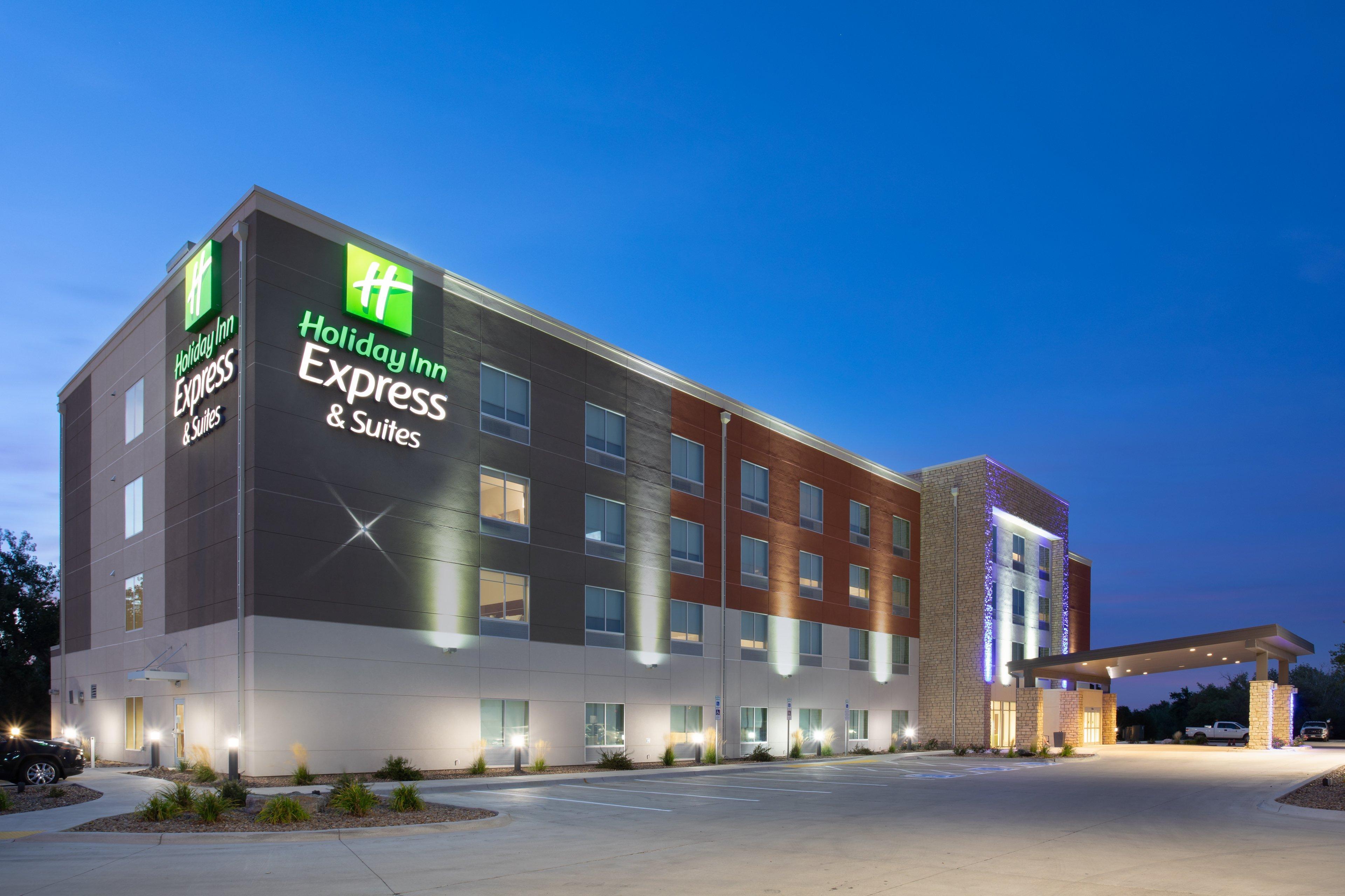 Holiday Inn Express & Suites - Sterling By Ihg Bagian luar foto